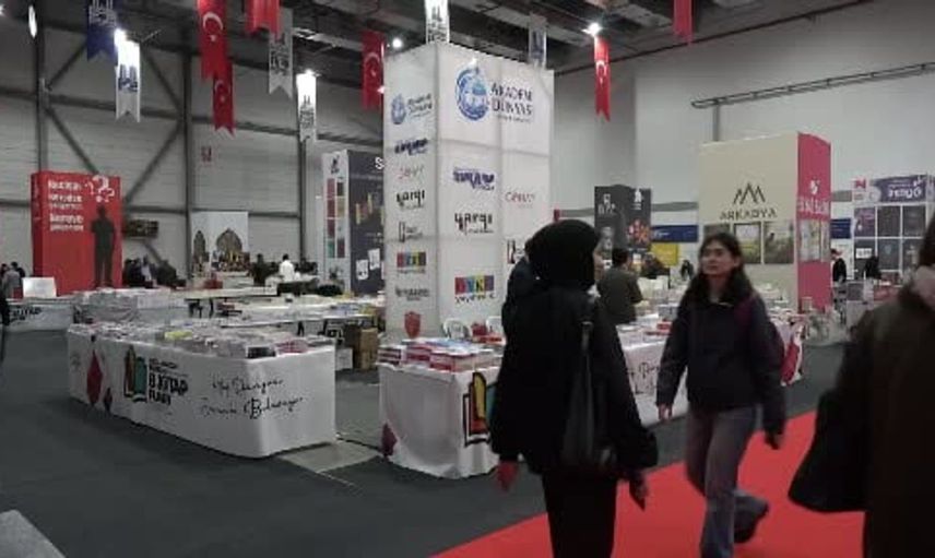 Erzurum kitap fuarı açıldı: Yazarlar ve okuyucular bir araya geliyor