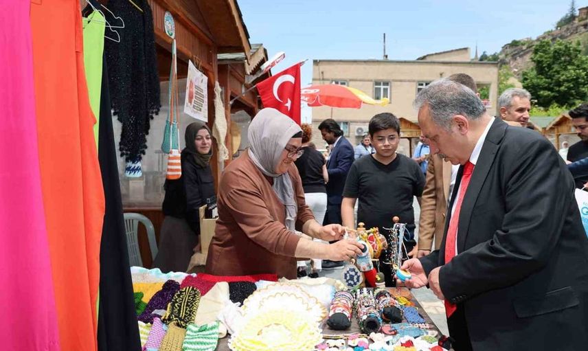 Bu pazar talas'ta ‘maharetli eller’ var