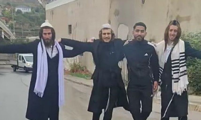 İzmir'deki Yahudi topluluğu Netanyahu'nun başarısızlığını sokakta sevinçle kutladı
