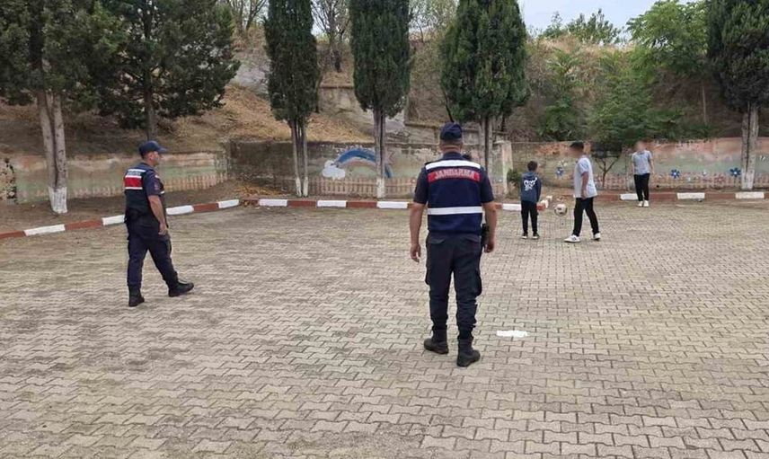 Bilecik’te okul çevreleri ve servis araçları güvenlik denetiminden geçti