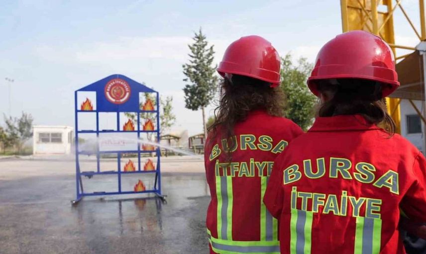 Bursa'da çocuklara yangın güvenliği eğitimi veriliyor