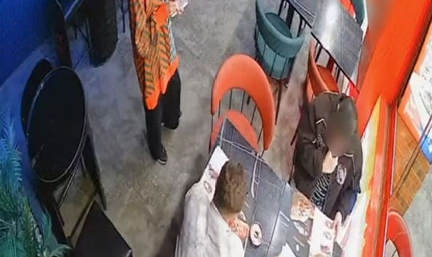 Sütlaç keyfi sona erdi: Hesap ödemeden kaçan üç kişi güvenlik kamerasında