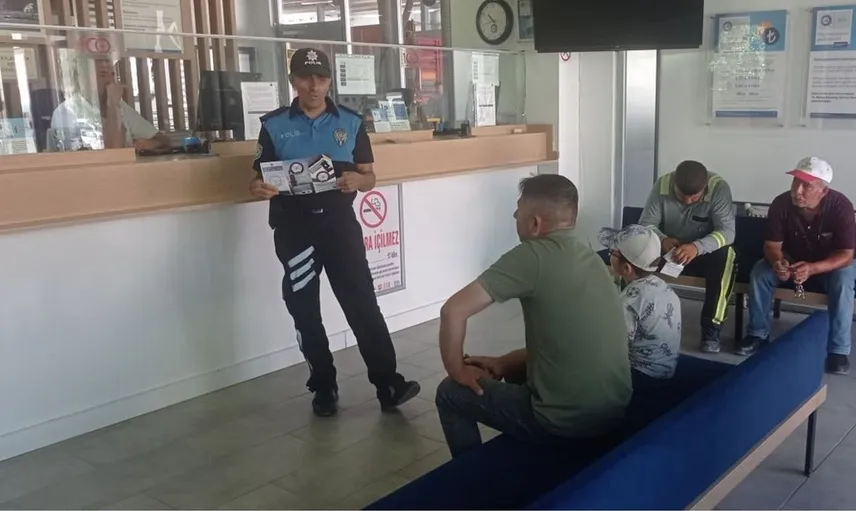 Niğde'de polis dolandırıcılık ve hırsızlığa karşı kamuoyunu bilgilendiriyor