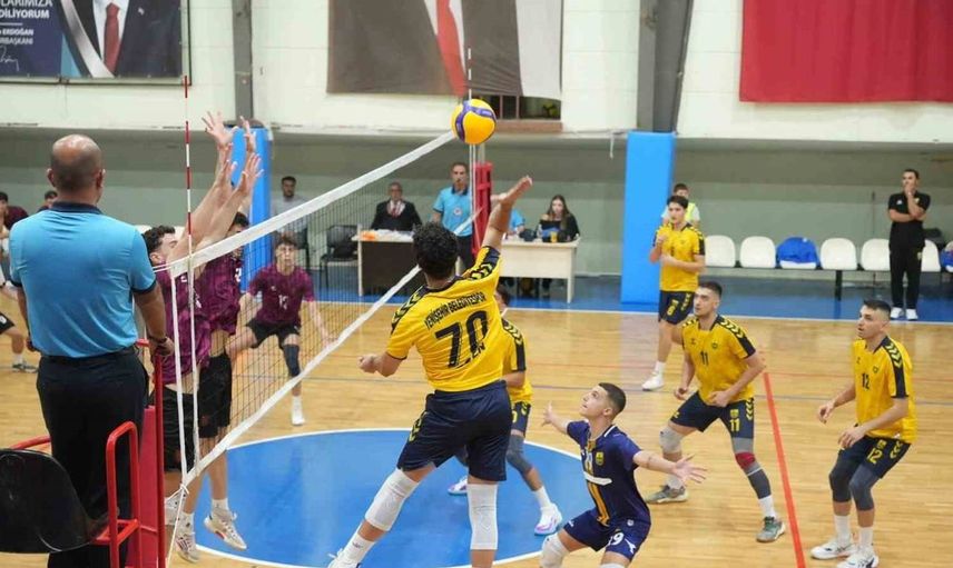 Yenişehir Belediyespor voleybolda ardı ardına galibiyetler elde etti