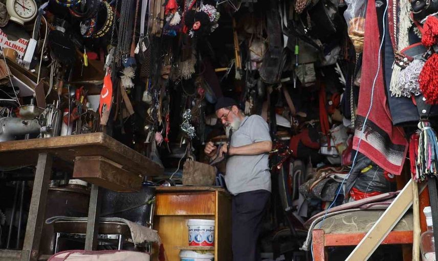 Sivas’ta 60 yıllık saraç son dönemlerde yurt dışına üretim yapıyor