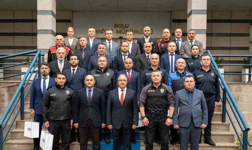 Bolu emniyetinde başarılı personele ödül ve takdir