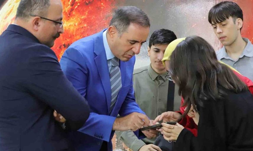 Muğla vali yardımcısı gençlik merkezini ziyaret etti: Uzay ve havacılık atölyesini inceledi