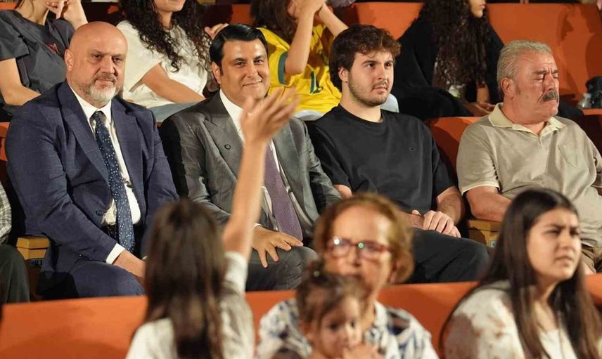 Sanat dolu yaz dönemi: 2 bin 500 çocuk ve genç yeteneklerini keşfetti