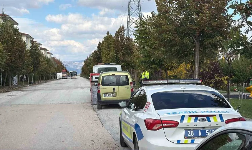 Eskişehir'de polisten kaçan sürücüye rekor ceza: 297 bin TL