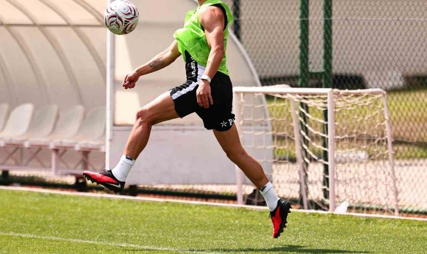 Beşiktaş derbi öncesi son hazırlıklarını tamamladı