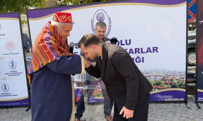 Ahilik Haftası'nda genç ahinin kaftan devralma anı duygu dolu anlarla doluydu