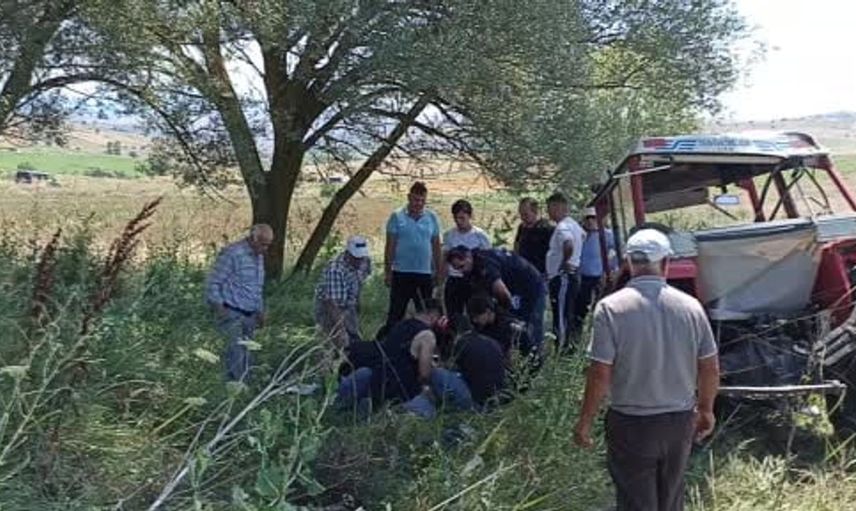 Traktörün devrilmesi sonucu bir kişi yaralandı