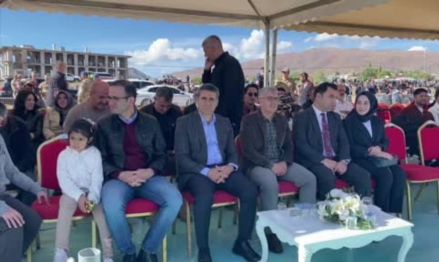 Bingöl'de geleneksel at yarışları coşkusu yaşandı