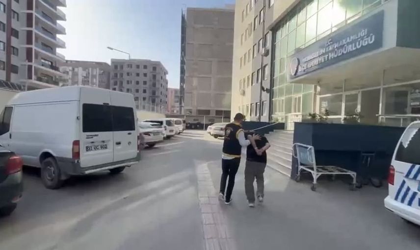 Uyuşturucu ticaretinden 33 yıl hapis cezasıyla aranan şahıs İskenderun'da yakalandı