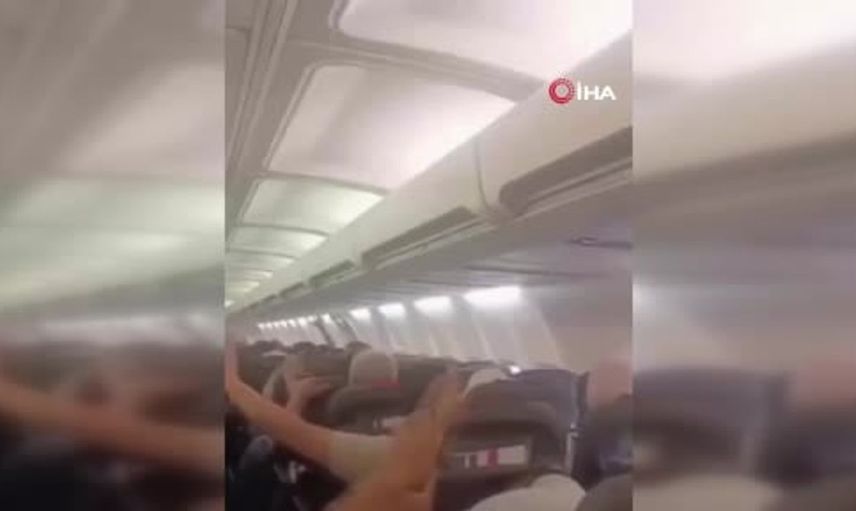 İran'da korkutucu anlar: Uçakta tavan çöktü ve yolcular paniğe kapıldı