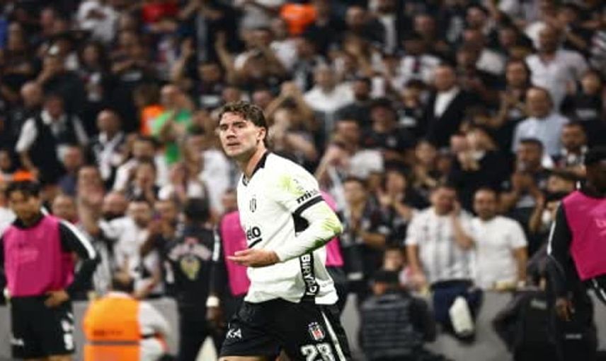 Beşiktaş, Kocaelispor'u zorlu mücadelede geçti