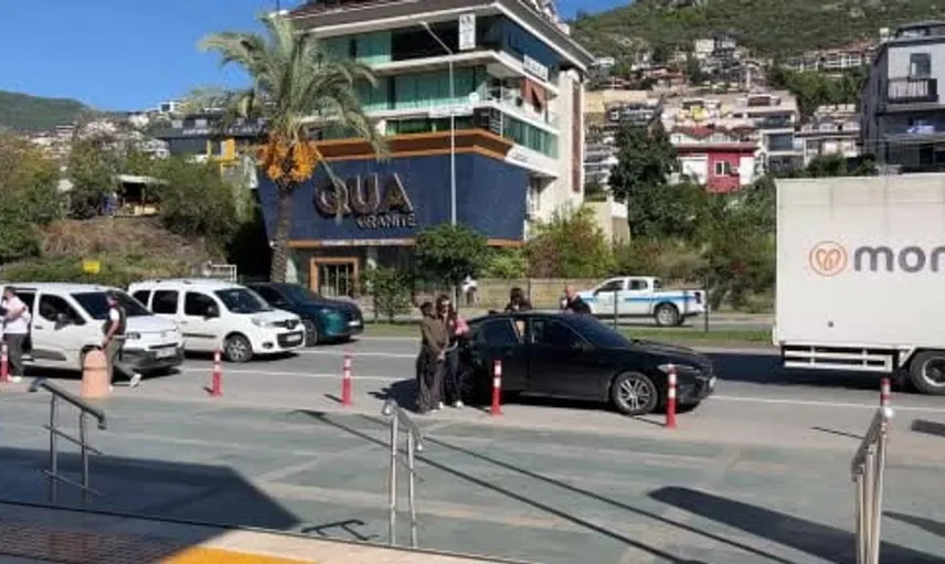 Alanya’da düzenlenen tefecilik operasyonu sonrası 7 şüpheli adliyeye sevk edildi
