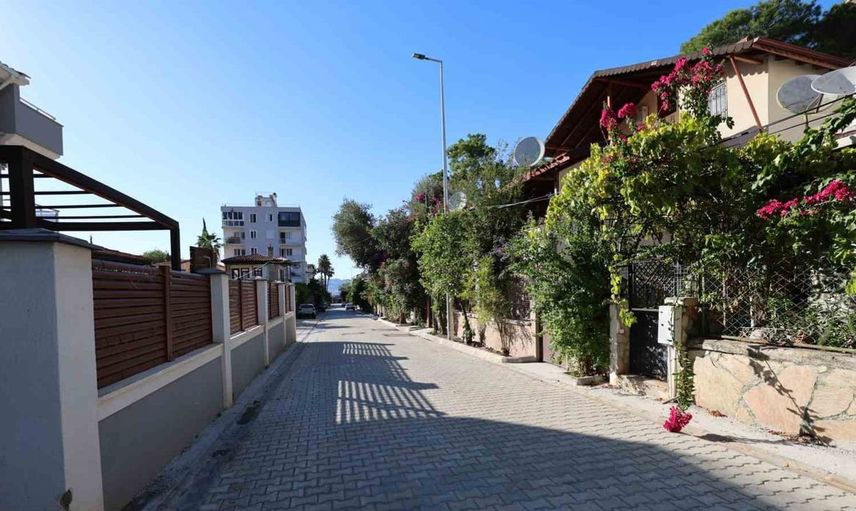 Marmaris Adaköy’deki yollar yenilendi, yeni yüzüyle güvenli ulaşım öne çıkıyor