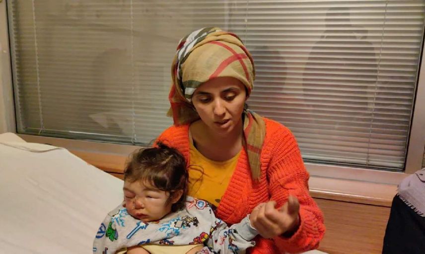 2 çocuğuyla enkaz altında kalmıştı: Üfleyerek çocuklarıma nefes aldırdım