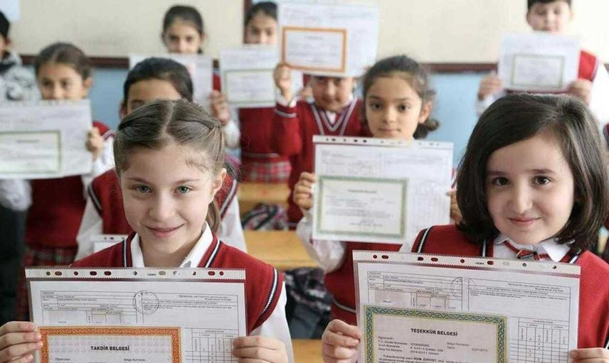 2022 yılı yaz tatili ne zaman başlıyor? Karneler ne zaman alınacak? 2022-2023 MEB eğitim öğretim dönemi takvimi