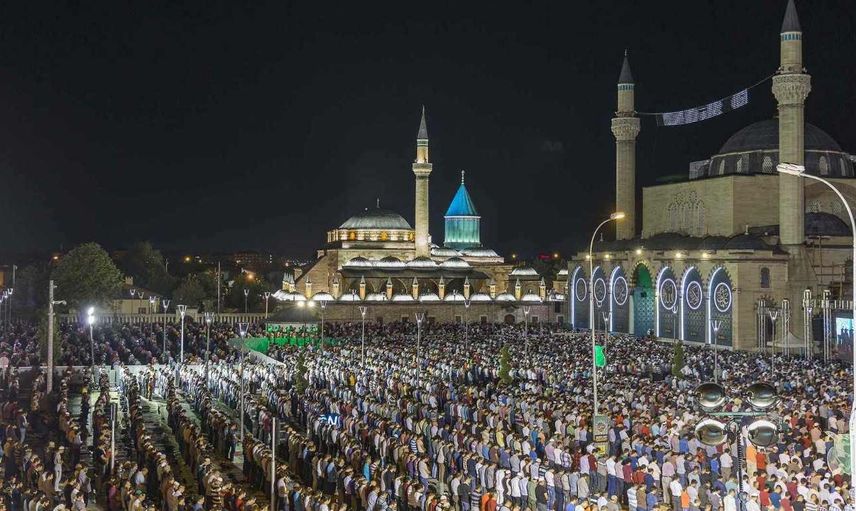 2022 yılında Kadir Gecesi hangi güne denk geliyor? Hangi gece Kadir Gecesi 2022? Kadir Gecesi 21. gece mi 23. gece mi 27. gece mi? Kadir Gecesi hangi güne denk geliyor?