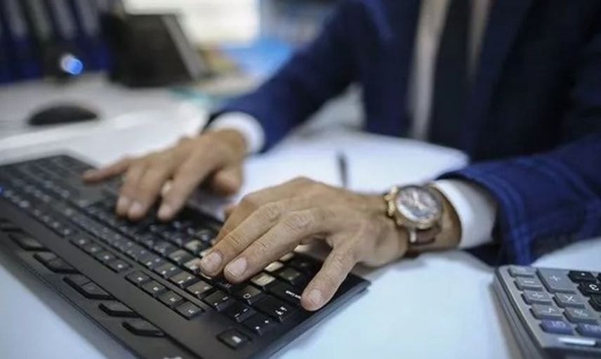 2022 yılında sözleşmeli personele kadro verilecek mi? Açıklama yapıldı mı? Binlerce sözleşmeli çalışanı ilgilendiriyor!