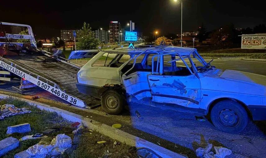 Kayseri'de iki otomobil çarpıştı: kaza sonucu 4 kişi yaralandı