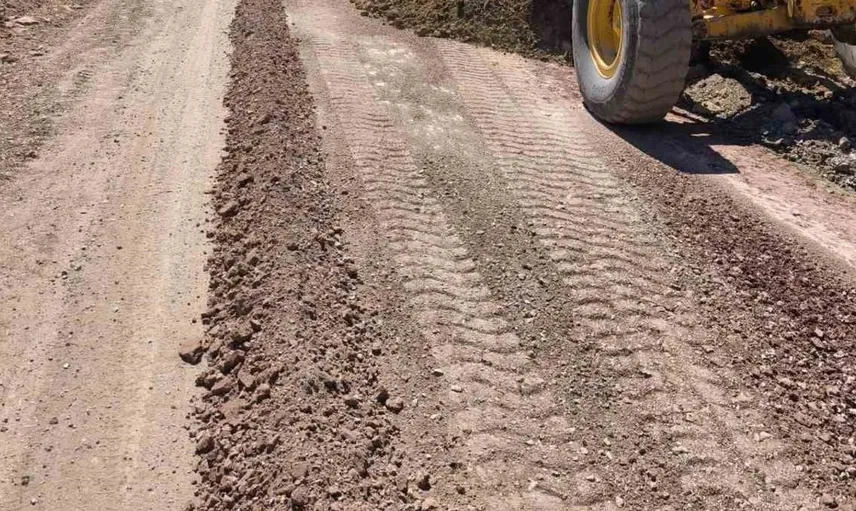 Karamürsel Dereköy'de yollar yeniden yapılıyor, ulaşım standartları yükseliyor