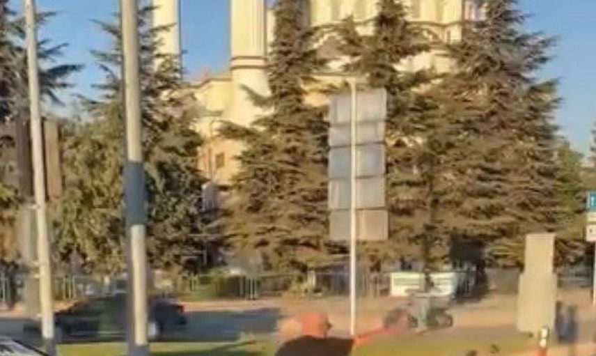Eskişehir'de vatandaşın trafik akışını sağlama çabası dikkat çekti