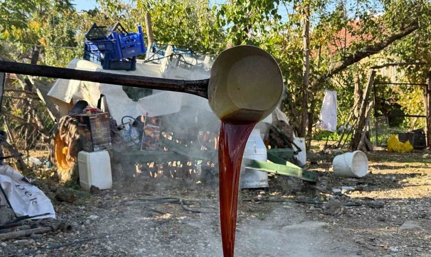 Eskişehir'de geleneksel pekmez üretimi devam ediyor