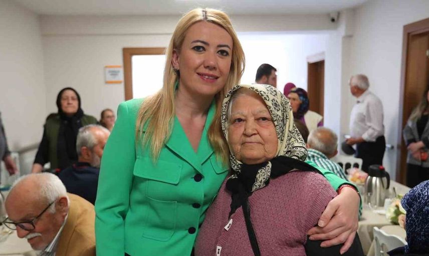 Merkezefendi'de yaşlılara özel gün mesajı: Biz daima yanınızdayız