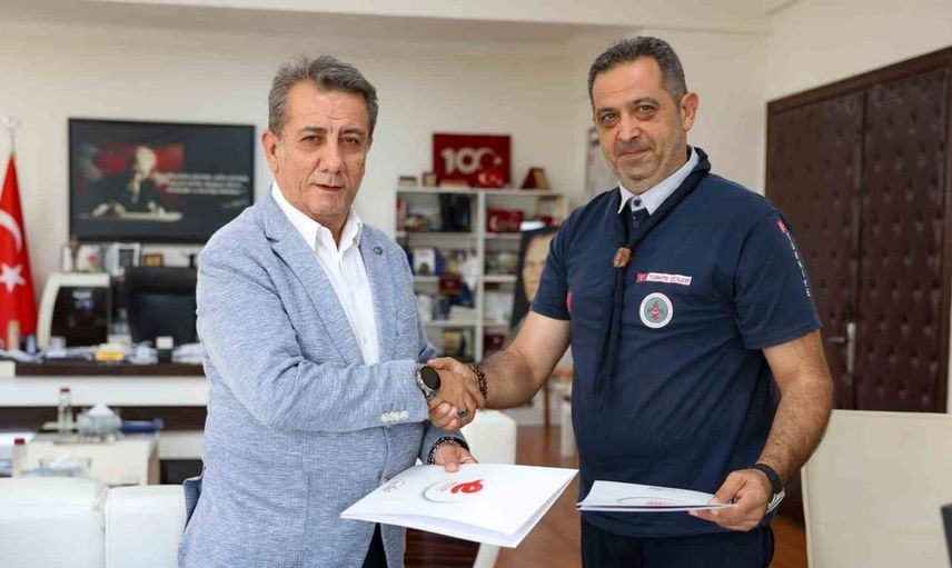 Efeler Belediyesi ve Kamp Ateşi işbirliğiyle gençlere özel izcilik projeleri