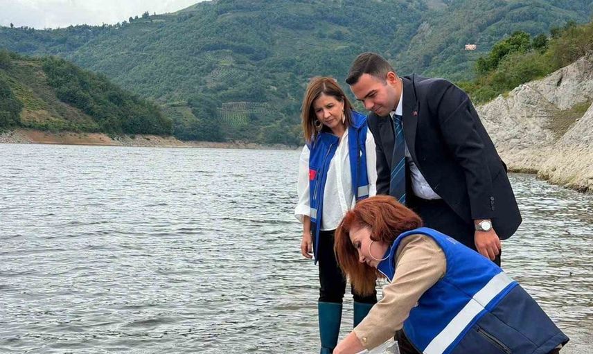 Samsun’da su ürünleri kaynakları için önemli adım: Hasan Uğurlu Baraj Gölü’ne sazan bırakıldı