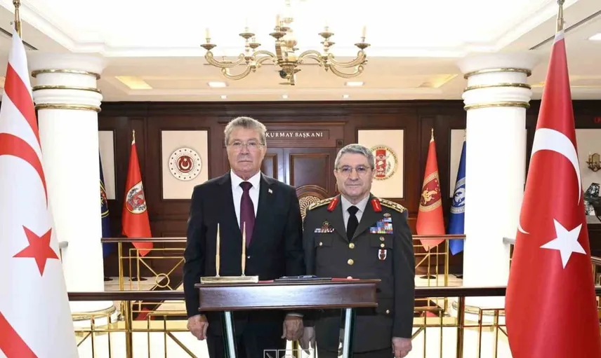 KKTC Başbakanı Üstel ve genelkurmay başkanı bayraktaroğlu'ndan önemli görüşme