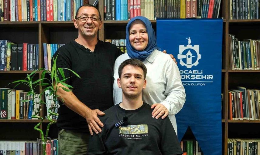 Kocaeli’den YKS'de Türkiye 470'incisi olan öğrenci