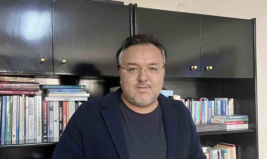 Sovyet baskısındaki fikir adamlarının hikayesi: Dr. Mehmet Can'dan 'Kurşuna dizilen kalemler'