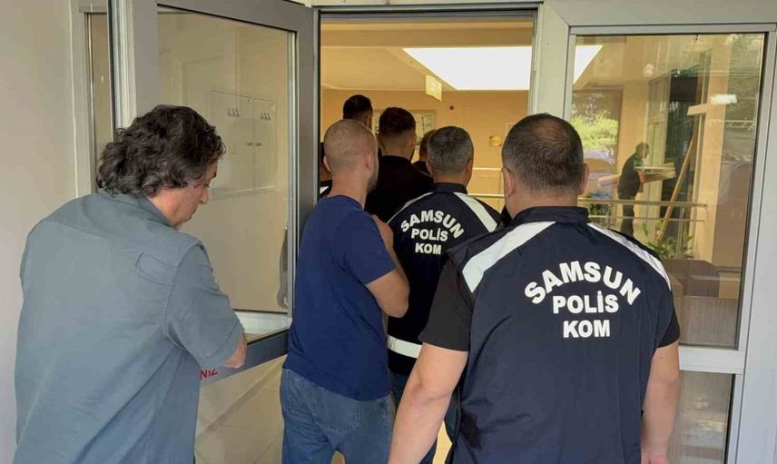 Samsun'da araçta ele geçen silahlarla ilgili 4 kişiye adli kontrol