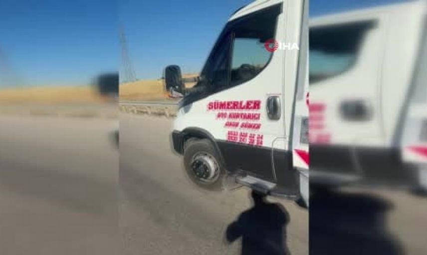 Ankara'da yakıt tankeri ve otomobilin çarpışması sonucu 2 kişi yaralandı