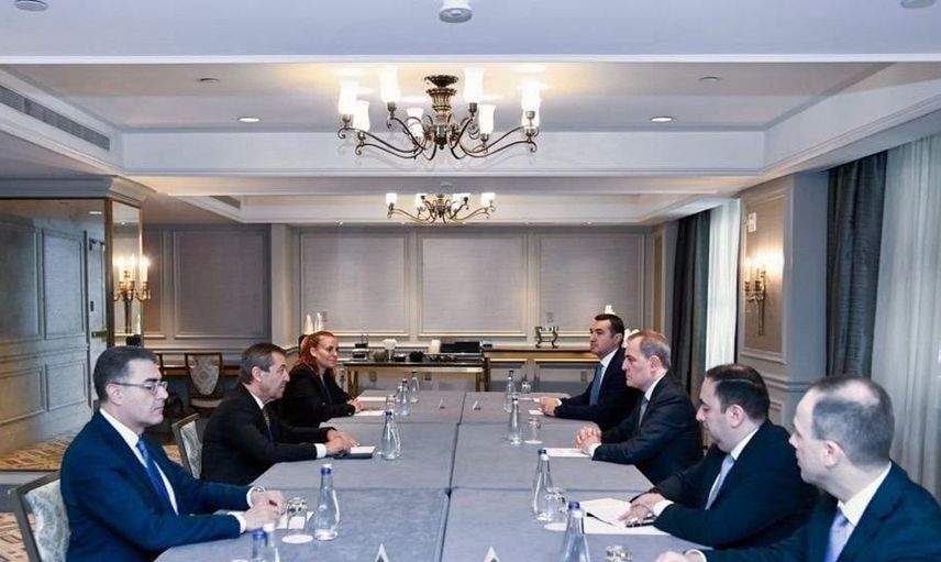 KKTC dışişleri bakanı ertuğruloğlu, azerbaycan mevkidaşıyla buluştu