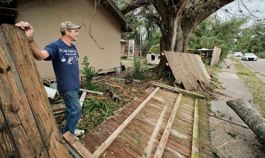 Isaias kasırgası Florida'da 6 can aldı, etkileri devam ediyor