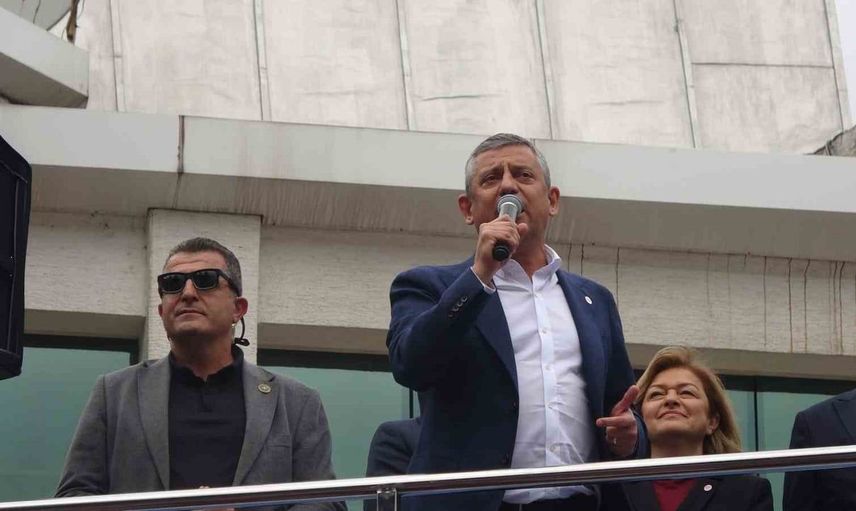 Özgür Özel: Fon krizi vatandaşın birikimlerini tehdit ediyor