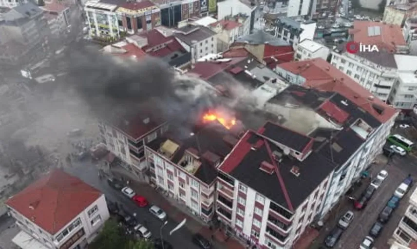 Arnavutköy'deki yangında mahsur kalanlar için seferberlik