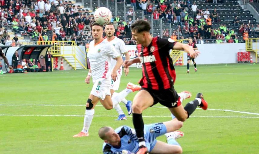 Çorum FK evinde Alanyaspor ile berabere kaldı