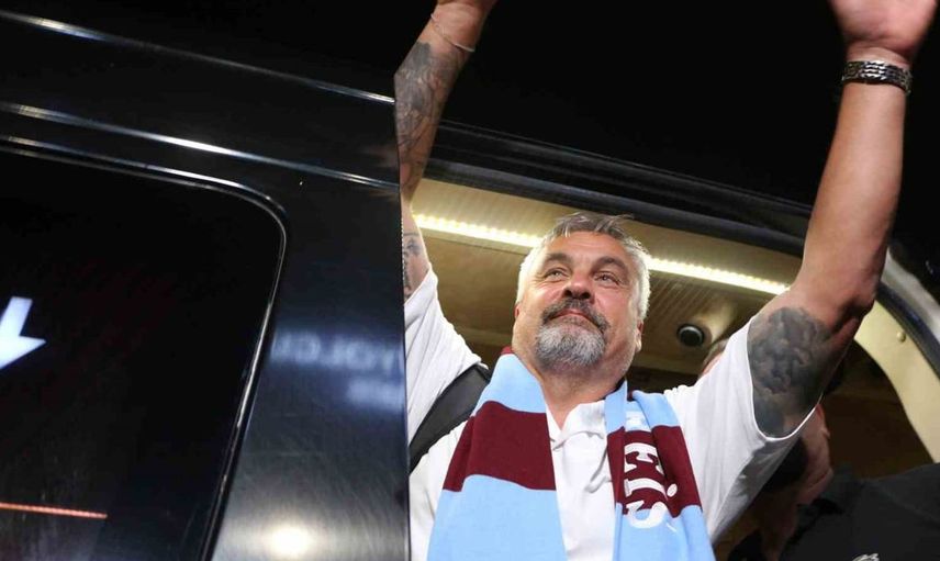 Trabzonspor'un teknik direktörü Thomas Reis Trabzon'a adım attı