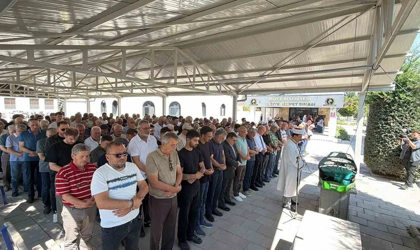 Düzce basın camiasında yas: Leyla Şerbetçi son yolculuğuna uğurlandı