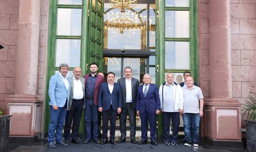 Kayserispor ve Bursaspor yönetimlerinden dostluk yemeği