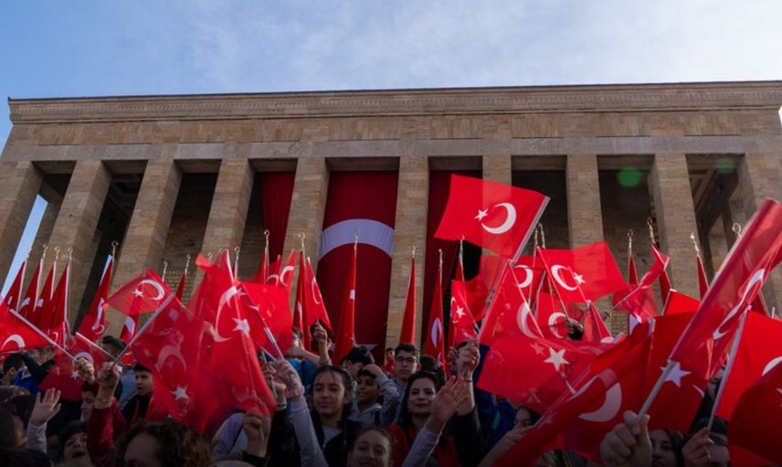 23 Nisan: Egemenliğin ilanından dünya çocuklarına uzanan bayram