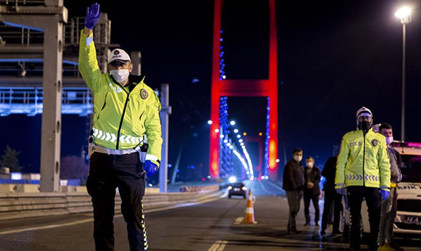 23 Nisan Hafta Sonu Sokağa Çıkma Kısıtlamasına Eklendi