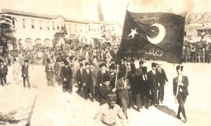 23 Nisan ilk ne zaman kutlandı?