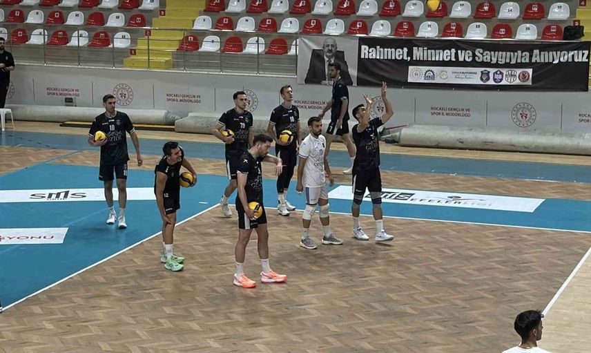 Dursun Ali Arslan anısına voleybol turnuvasında ilk gün coşkusu